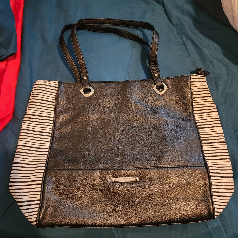 Tote bag for women (pre-owned, not authentic)